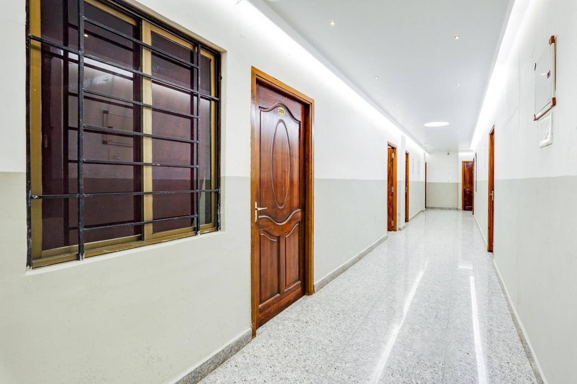 Super Hotel O White Town Formerly Seascape Residency Ποντισερί Εξωτερικό φωτογραφία